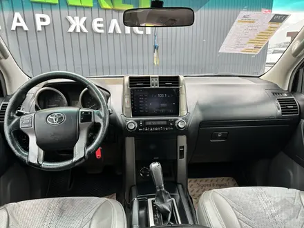 Toyota Land Cruiser Prado 2011 года за 13 990 000 тг. в Актобе – фото 5