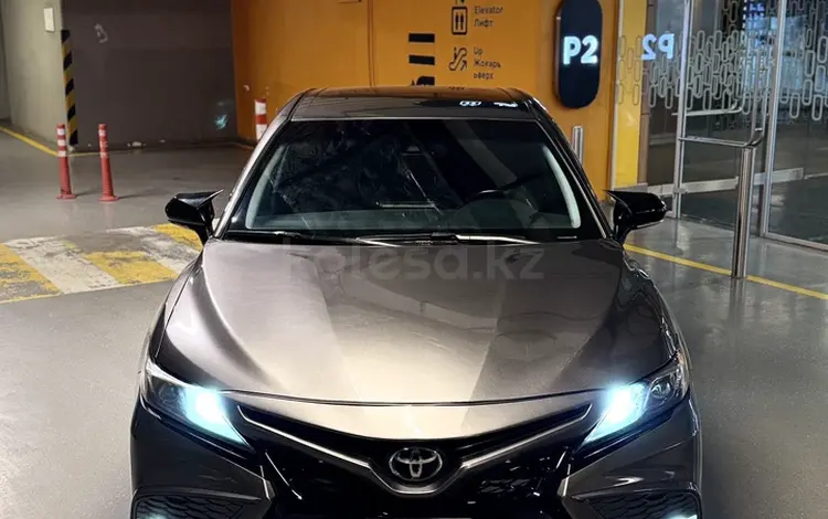 Toyota Camry 2022 года за 12 500 000 тг. в Алматы