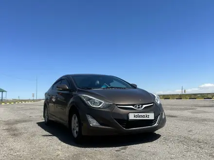 Hyundai Elantra 2015 года за 7 500 000 тг. в Сарыагаш – фото 4