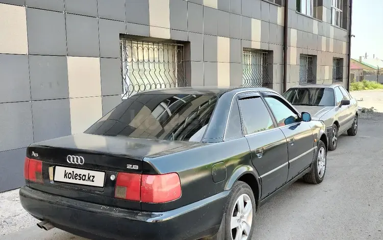 Audi A6 1996 годаfor2 800 000 тг. в Астана