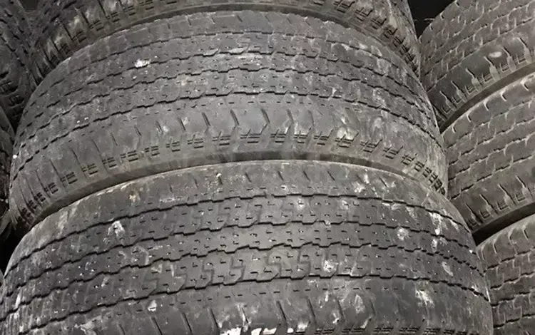 Комплект резины Bridgestone Б/У за 20 000 тг. в Темиртау
