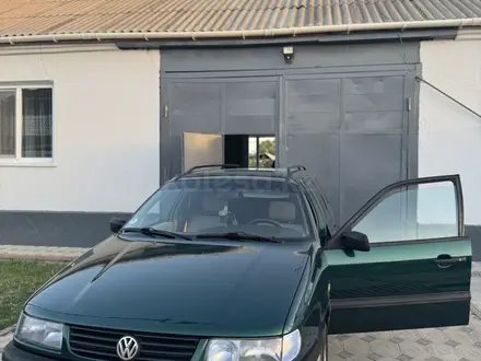 Volkswagen Passat 1996 года за 2 600 000 тг. в Шымкент – фото 2