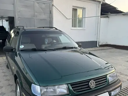 Volkswagen Passat 1996 года за 2 600 000 тг. в Шымкент – фото 3
