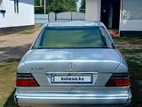 Mercedes-Benz E 320 1994 года за 2 280 000 тг. в Алматы – фото 2