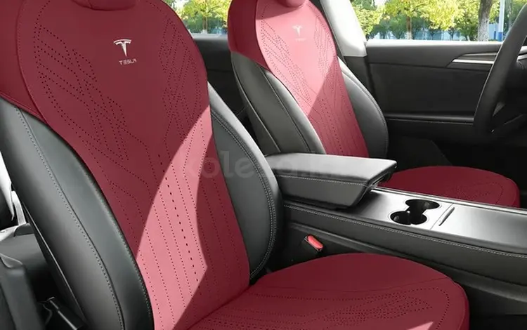 Накидка на сиденье Tesla Model 3 за 30 000 тг. в Алматы
