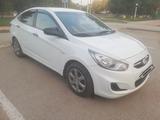 Hyundai Solaris 2013 года за 4 600 000 тг. в Актобе – фото 3