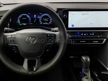 Toyota Camry Luxe 2025 года за 21 000 000 тг. в Алматы – фото 11