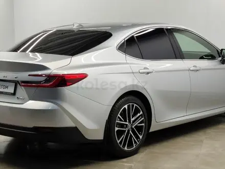 Toyota Camry Luxe 2025 года за 21 000 000 тг. в Алматы – фото 4