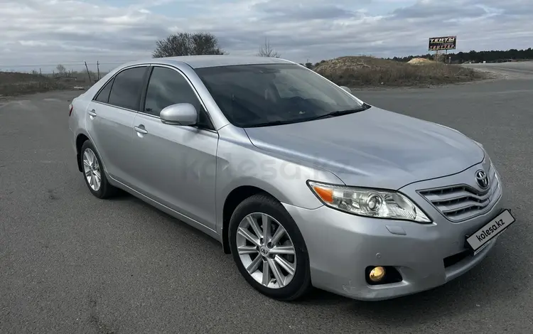 Toyota Camry 2010 года за 6 500 000 тг. в Семей