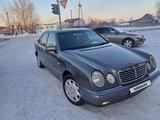 Mercedes-Benz E 200 1997 года за 2 650 000 тг. в Атбасар – фото 3