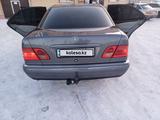 Mercedes-Benz E 200 1997 года за 2 650 000 тг. в Атбасар – фото 5