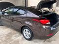 Hyundai Elantra 2015 годаfor6 350 000 тг. в Алматы – фото 4