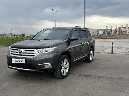 Toyota Highlander 2011 года за 13 000 000 тг. в Тараз – фото 2