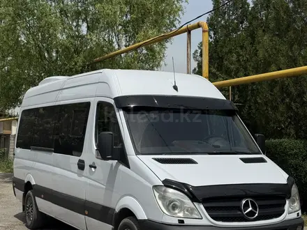 Mercedes-Benz Sprinter 2009 года за 15 000 000 тг. в Алматы