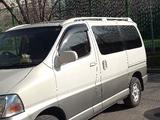 Toyota Grand Hiace 2002 года за 8 199 999 тг. в Алматы – фото 3