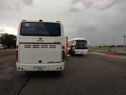 King Long  57 МЕСТ ПРИГОРОДНЫЙ междугородний туристический дизельный автобус 2022 года за 67 990 000 тг. в Караганда – фото 18