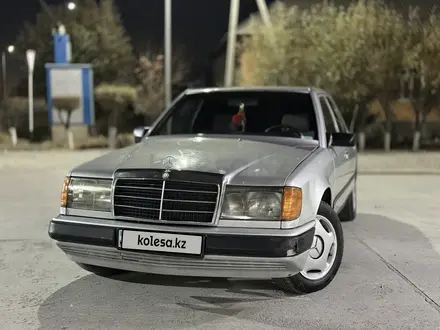 Mercedes-Benz E 200 1985 года за 1 600 000 тг. в Туркестан – фото 2