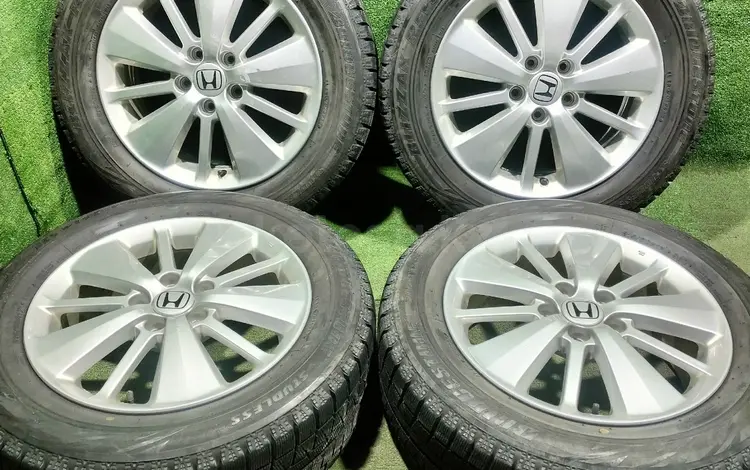 Зимние шины Brigestoune 215/60 R17 с дисками Honda оригинал за 200 000 тг. в Алматы
