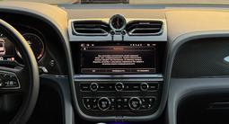 Bentley Bentayga 2021 года за 130 000 000 тг. в Алматы – фото 3