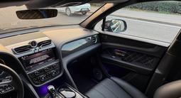 Bentley Bentayga 2021 года за 130 000 000 тг. в Алматы – фото 4