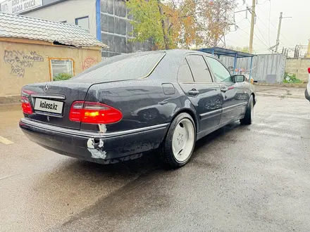 Mercedes-Benz E 280 1998 года за 4 800 000 тг. в Алматы – фото 4