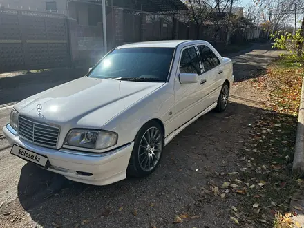 Mercedes-Benz C 240 1998 года за 4 400 000 тг. в Алматы