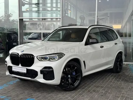 BMW X5 XDrive 40i 2021 года за 34 000 000 тг. в Алматы