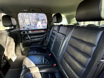 Volkswagen Touareg 2002 года за 5 200 000 тг. в Алматы – фото 10