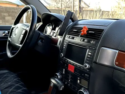 Volkswagen Touareg 2002 года за 5 200 000 тг. в Алматы – фото 4