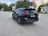 Toyota Highlander 2023 годаүшін25 500 000 тг. в Костанай – фото 5