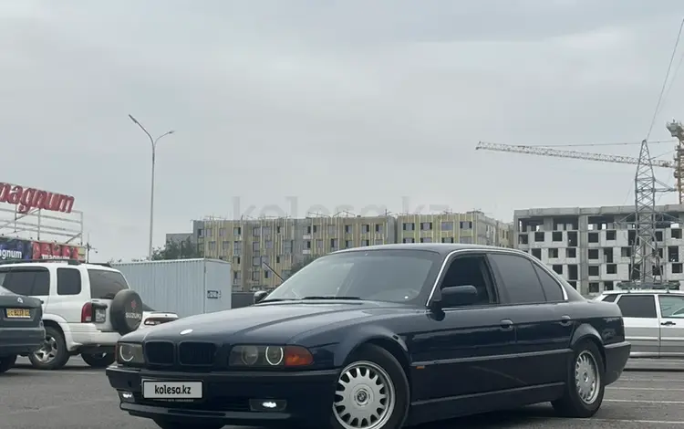 BMW 740 1995 годаfor3 200 000 тг. в Алматы