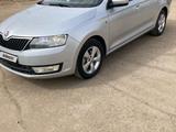 Skoda Rapid 2014 года за 5 000 000 тг. в Уральск – фото 2