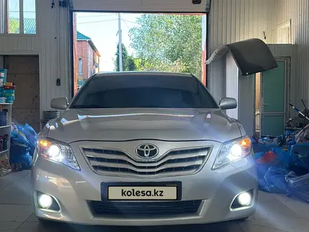 Toyota Camry 2009 года за 4 500 000 тг. в Актобе – фото 3