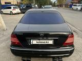 Mercedes-Benz S 500 1999 года за 3 200 000 тг. в Актобе – фото 3