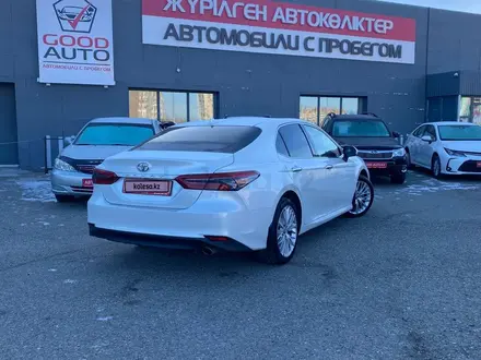 Toyota Camry 2019 года за 13 950 000 тг. в Усть-Каменогорск – фото 6