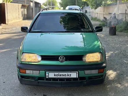 Volkswagen Golf 1995 года за 2 200 000 тг. в Шымкент