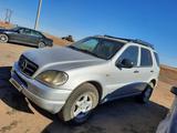 Mercedes-Benz ML 230 1998 годаүшін2 600 000 тг. в Курчатов