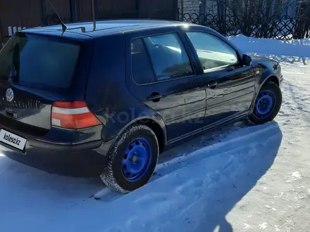 Volkswagen Golf 2002 года за 1 900 000 тг. в Уральск – фото 2