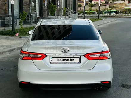 Toyota Camry 2020 года за 13 900 000 тг. в Астана – фото 6