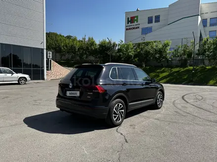 Volkswagen Tiguan 2018 года за 10 300 000 тг. в Алматы – фото 3