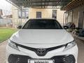 Toyota Camry 2020 года за 13 450 000 тг. в Алматы – фото 3