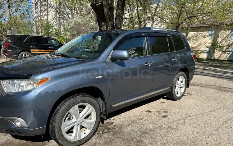 Toyota Highlander 2013 года за 14 500 000 тг. в Алматы