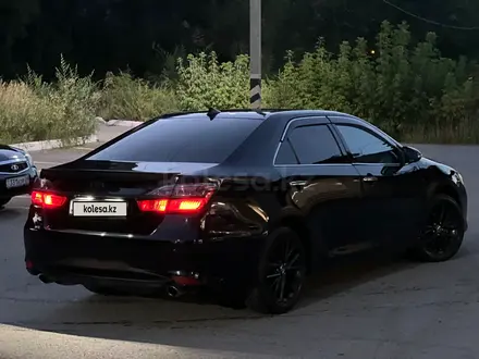 Toyota Camry 2016 года за 12 500 000 тг. в Караганда – фото 2