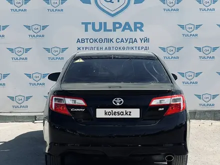 Toyota Camry 2013 года за 8 390 000 тг. в Актау – фото 2