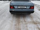 Mercedes-Benz E 230 1989 годаүшін800 000 тг. в Уральск – фото 3