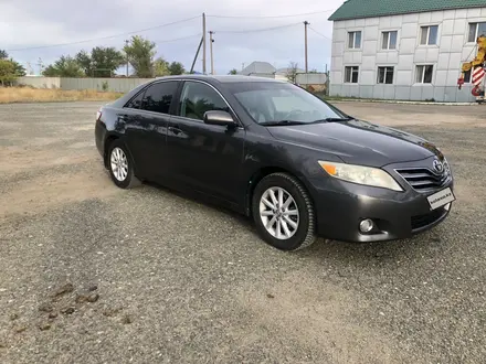 Toyota Camry 2010 года за 4 900 000 тг. в Актобе – фото 3