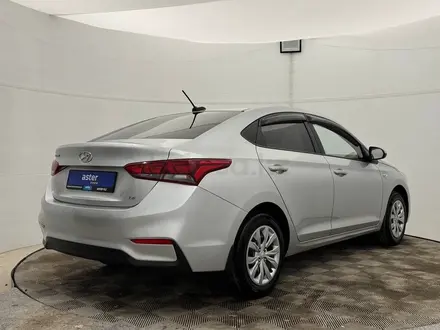 Hyundai Accent 2017 года за 5 640 000 тг. в Актобе – фото 5
