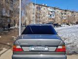 Mercedes-Benz E 200 1992 года за 2 000 000 тг. в Жезказган – фото 4