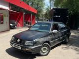 Volkswagen Vento 1995 года за 400 000 тг. в Алматы – фото 4