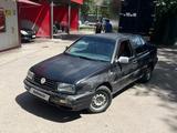 Volkswagen Vento 1995 года за 400 000 тг. в Алматы